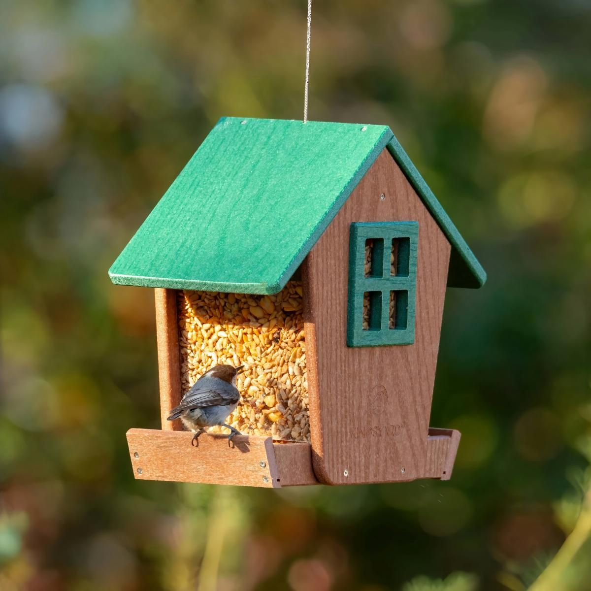 Kingsyard Recycled Plastic Hopper Bird Feeder with Weatherproof Roof
